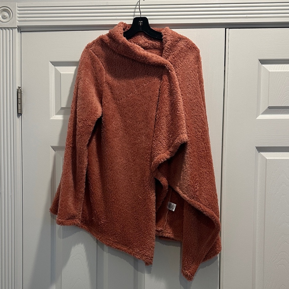 Bobeau Women's Cozy Poncho in Rust Size Small